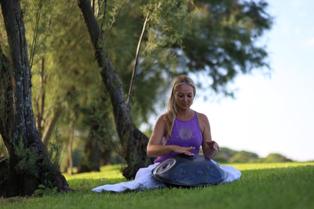 Healing Nature - Hike yoga & ohm chanting